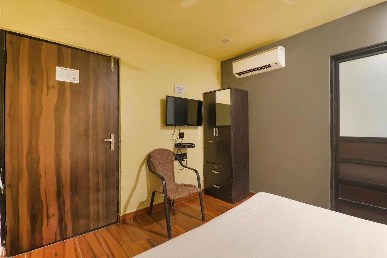 Fabexpress Lemon Grass Hotel Varanasi